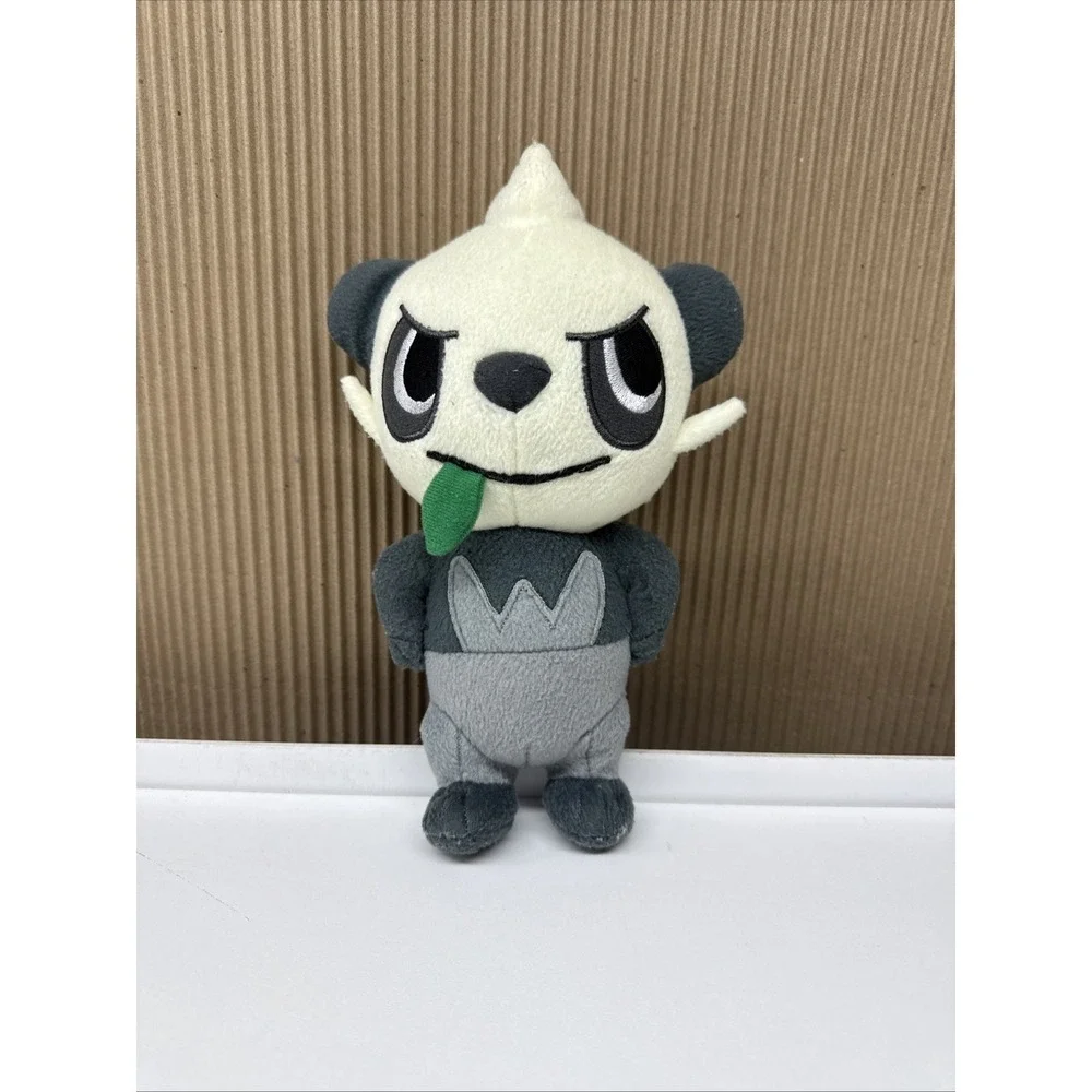 Pokemon Pancham 8